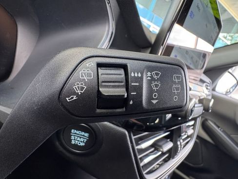 Used 2024 Ford Escape ST-Line FWD image 12