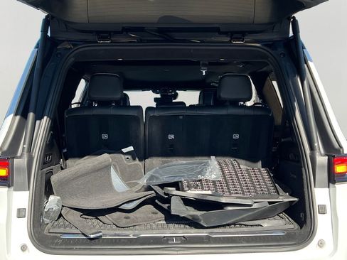 Used 2022 Jeep Grand Wagoneer Series II image 11