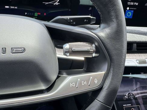 Used 2025 Lucid Air Pure RWD image 30