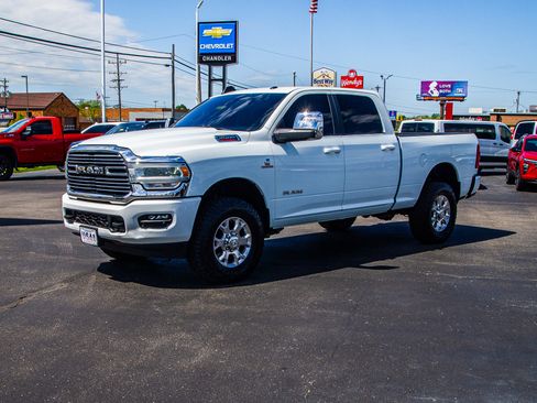 Used 2024 RAM 2500 Laramie image 3