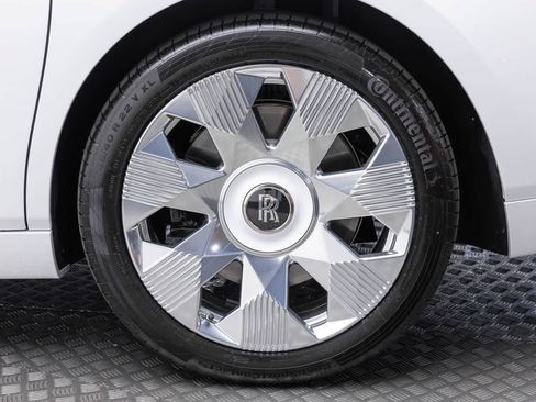 New 2027 Rolls-Royce Phantom Sedan RWD image 61
