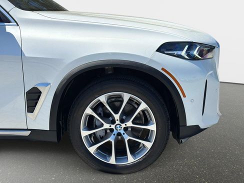 Used 2025 BMW X5 xDrive40i AWD/4WD image 11