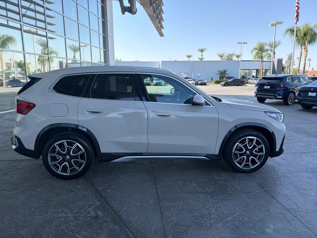 Used 2026 BMW X1 xDrive28i w/ Convenience Package AWD/4WD image 3