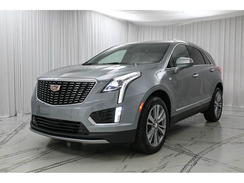 Certified 2024 Cadillac XT5 Premium Luxury image 4