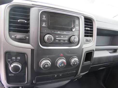 Used 2014 RAM 1500 Express image 9