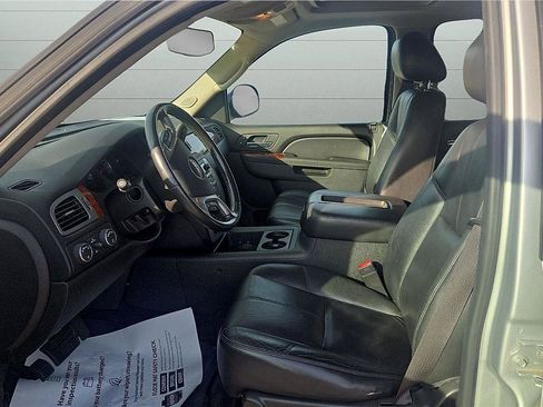 Used 2012 GMC Yukon SLT w/ Regional Value Package image 6