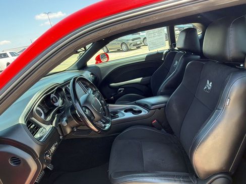 Used 2022 Dodge Challenger R/T Scat Pack w/ Shaker Package RWD image 5