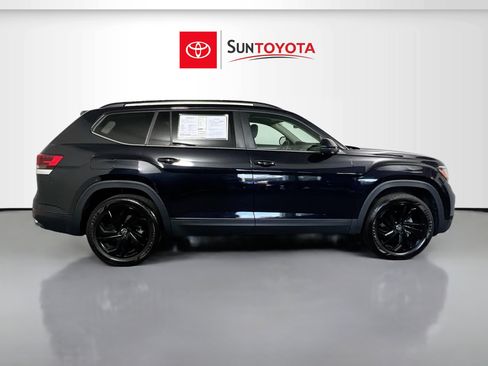 Used 2022 Volkswagen Atlas SE w/ Panoramic Sunroof Package image 2