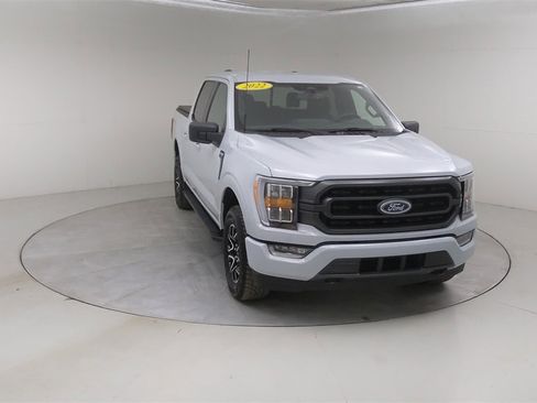 Certified 2022 Ford F150 XLT w/ Equipment Group 302A High image 10