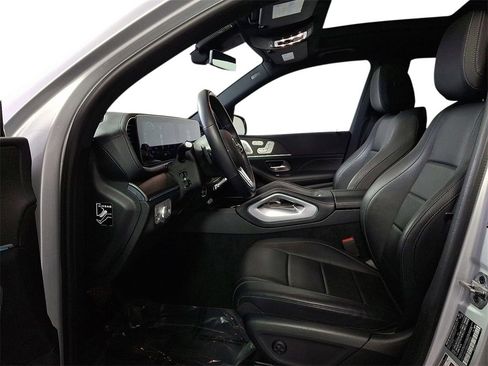 Used 2021 Mercedes-Benz GLS 450 4MATIC image 13