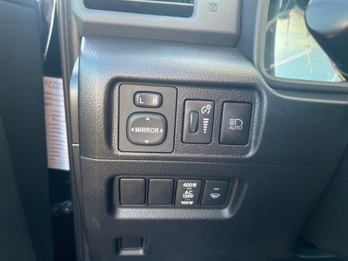 Used 2024 Toyota 4Runner TRD Off-Road image 16