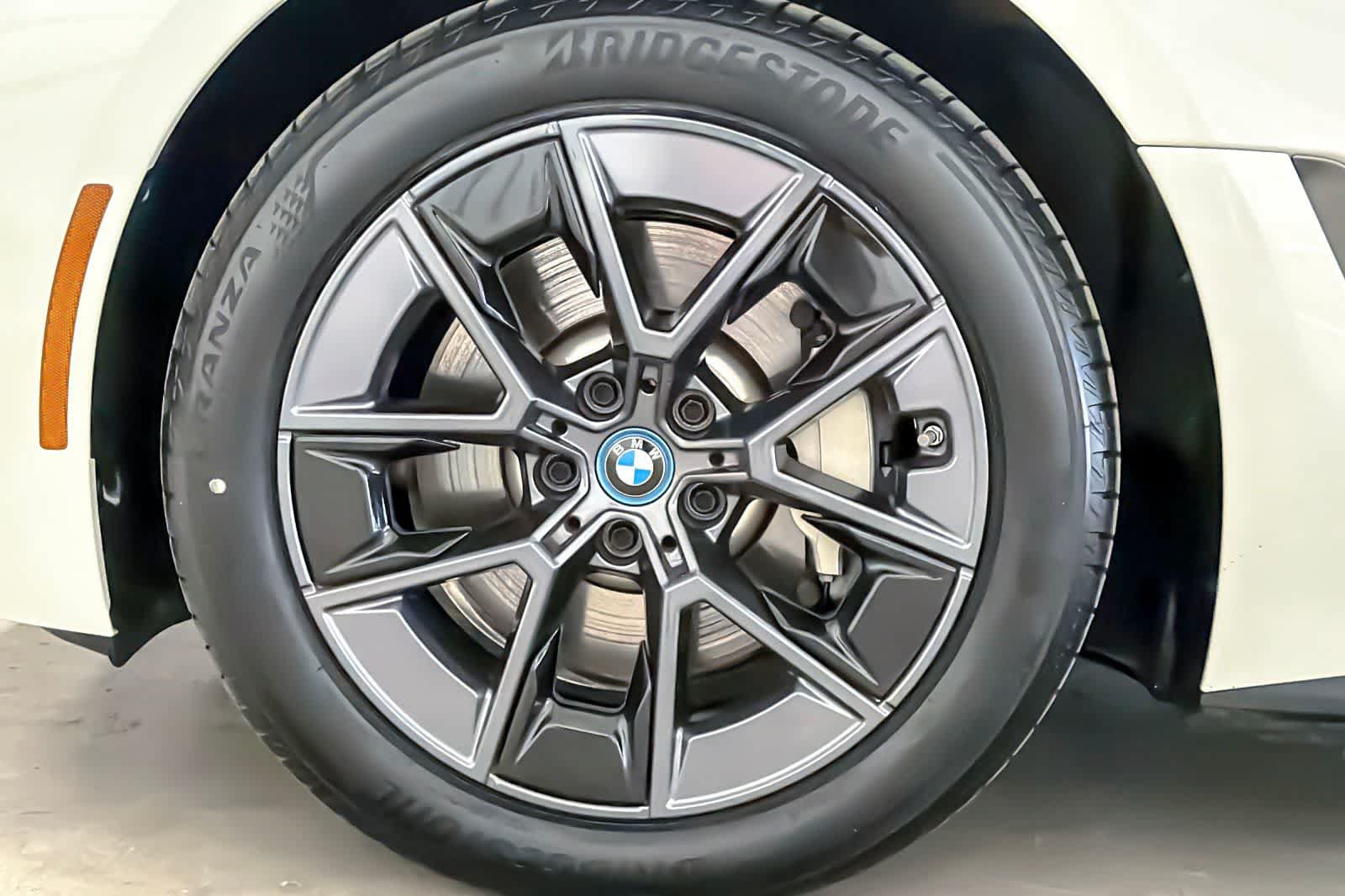 Used 2024 BMW i4 eDrive35 w/ Convenience Package RWD image 26