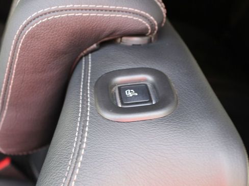 Used 2015 Mercedes-Benz GL 550 4MATIC image 15