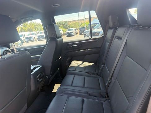 Used 2025 Chevrolet Tahoe Z71 AWD/4WD image 3