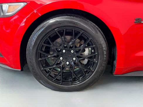 Used 2015 Ford Mustang Premium RWD image 14