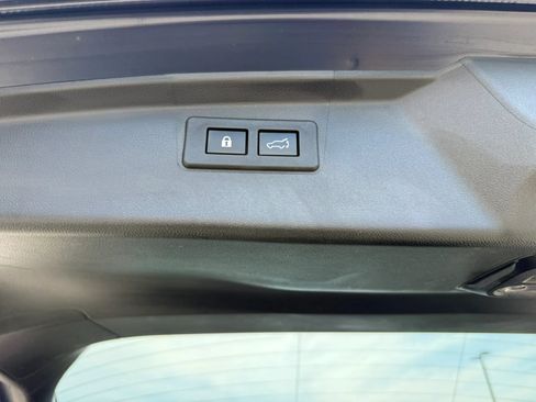 Used 2024 Subaru Outback Premium AWD/4WD image 13