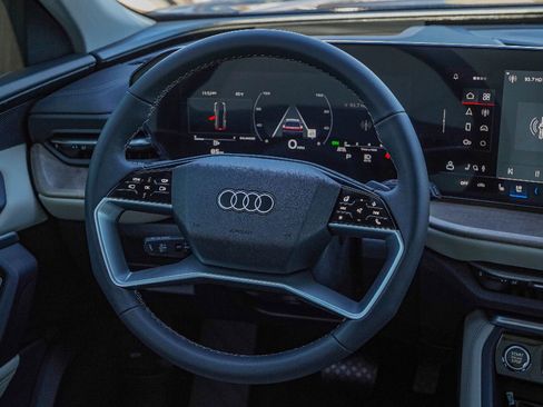 New 2025 Audi Q5 Premium Plus image 23