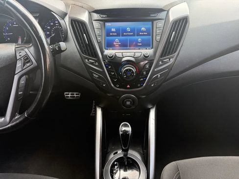 Used 2015 Hyundai Veloster Turbo FWD image 6
