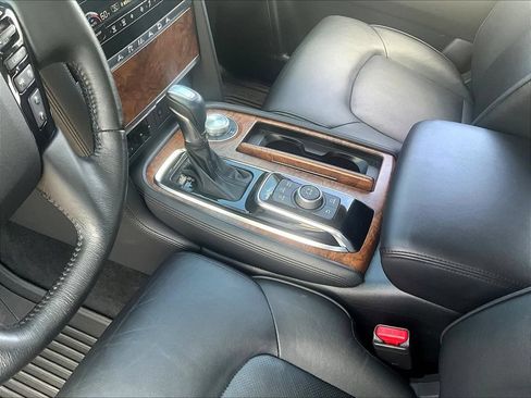 Used 2024 Nissan Armada SL w/ Captain's Chairs Package AWD/4WD image 20