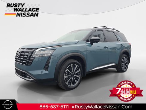 New 2026 Nissan Pathfinder Platinum image 1