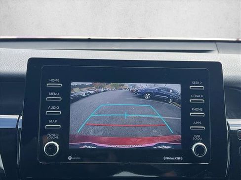 Used 2022 Toyota Camry SE image 14