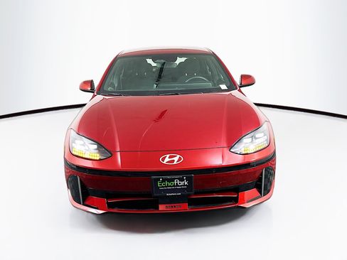Used 2024 Hyundai Ioniq 6 SE RWD image 2