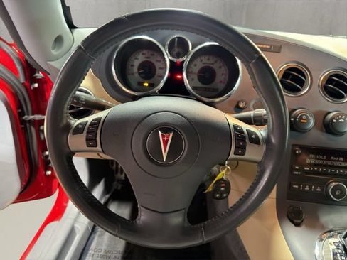 Used 2007 Pontiac Solstice Convertible w/ Premium Package RWD image 22