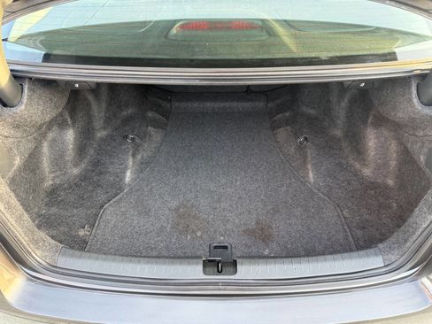 Used 2010 Acura TSX Sedan image 24