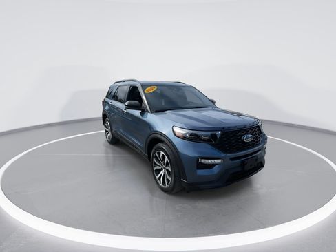 Used 2020 Ford Explorer ST w/ Premium Technology Package AWD/4WD image 2