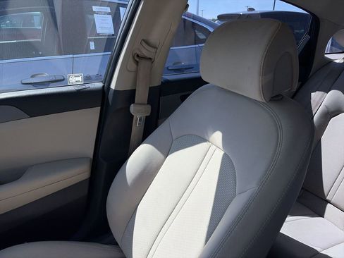 Used 2017 Hyundai Sonata SE FWD image 22