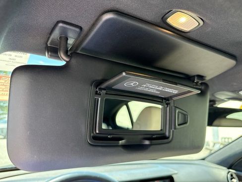 Used 2019 Mercedes-Benz E 300 image 30