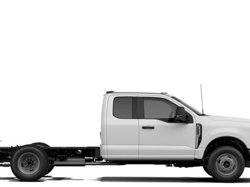 New 2027 Ford F350 XLT w/ XLT Value Package AWD/4WD image 5