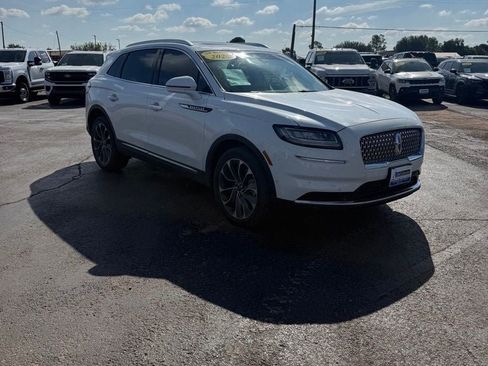 Used 2023 Lincoln Nautilus Reserve w/ Equipment Group 201A FWD image 2
