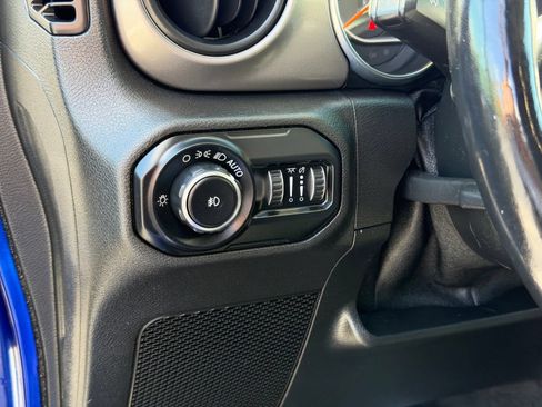 Used 2020 Jeep Wrangler Unlimited Sport AWD/4WD image 14