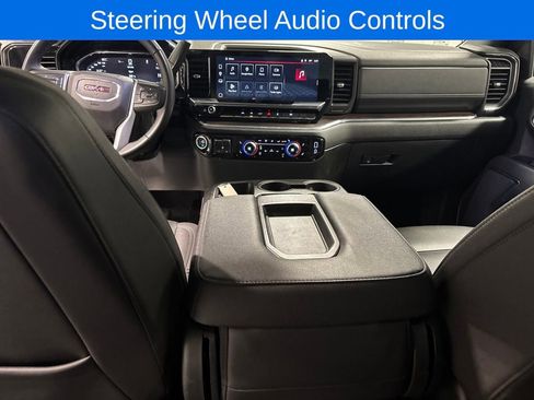 Used 2025 GMC Sierra 1500 SLT image 8