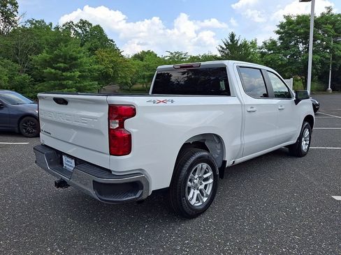 Used 2023 Chevrolet Silverado 1500 LT AWD/4WD image 6