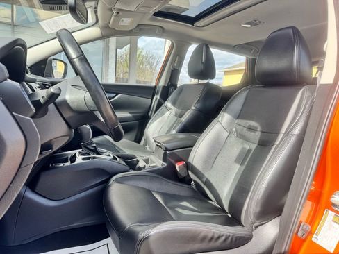Used 2022 Nissan Rogue Sport SL w/ Premium Package image 16