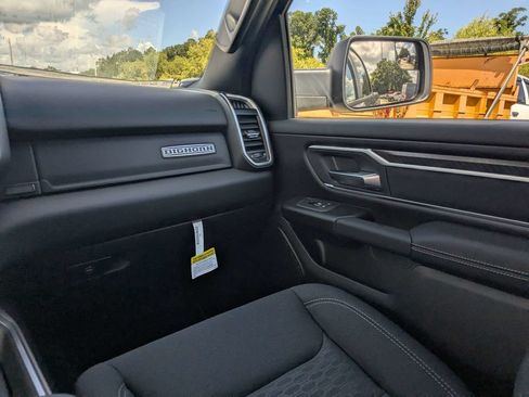 New 2026 RAM 1500 Big Horn AWD/4WD image 16