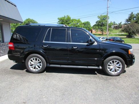 Used 2017 Ford Expedition Limited AWD/4WD image 9