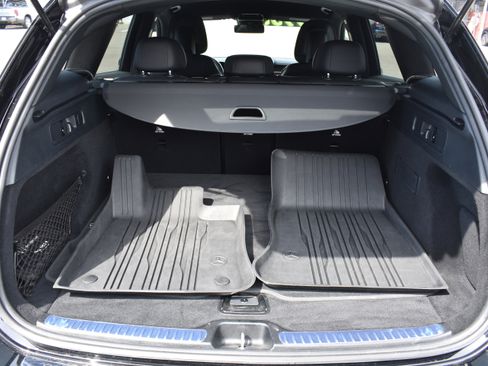 Used 2023 Mercedes-Benz GLC 300 4MATIC image 34