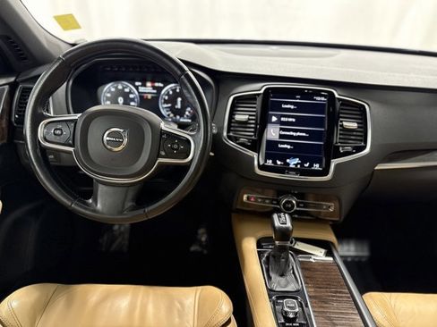 Used 2017 Volvo XC90 T6 Momentum w/ Vision Package AWD/4WD image 16
