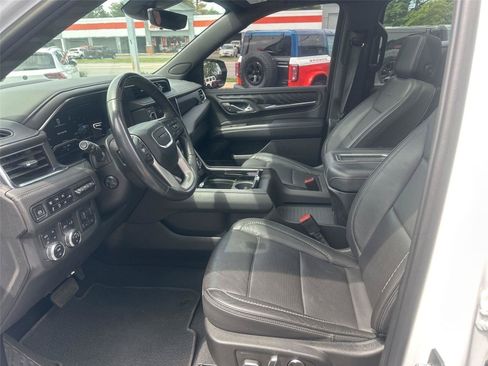Used 2023 GMC Yukon XL Denali w/ Denali Reserve Package AWD/4WD image 20