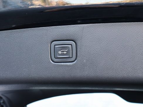 Used 2021 Chevrolet Blazer RS image 22