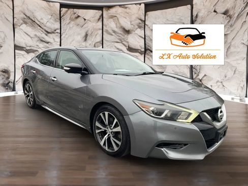 Used 2016 Nissan Maxima Platinum w/ Interior Lighting Package FWD image 1