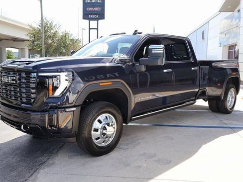 New 2026 GMC Sierra 3500 Denali Ultimate image 3