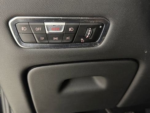 Used 2019 BMW X5 xDrive40i w/ Premium Package 2 image 32