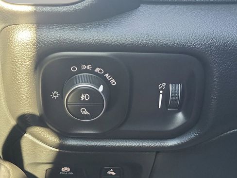 Used 2025 RAM 1500 Big Horn image 24