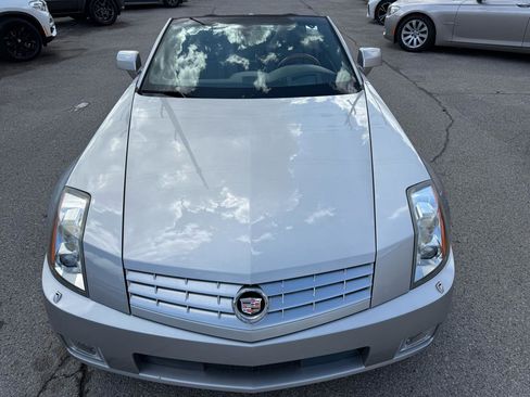 Used 2004 Cadillac XLR image 5