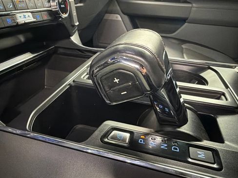 Used 2022 Ford F150 Lariat w/ Equipment Group 501A Mid AWD/4WD image 17