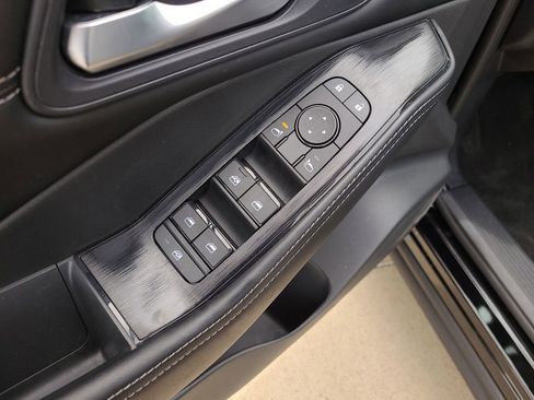 Certified 2024 Nissan Rogue SV w/ SV Premium Package FWD image 19